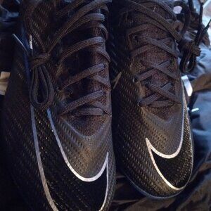 Black Nike cleats size 6